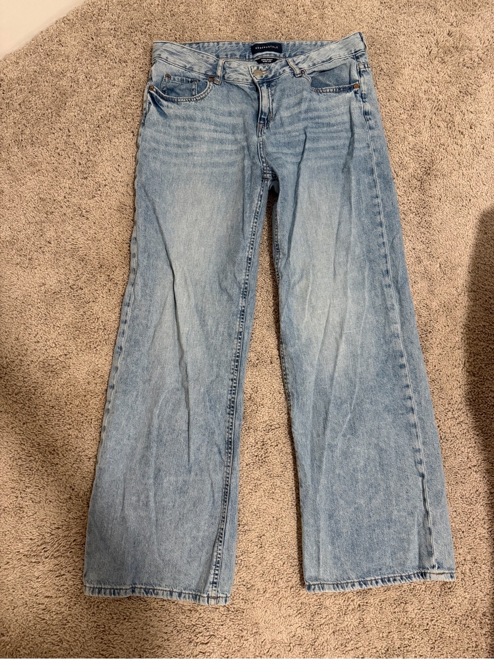Aeropostale Light Wash Wide Leg Baggy Jean